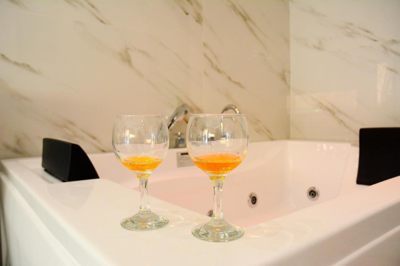 Dafni Luxury Suites Athens Ngoại thất bức ảnh